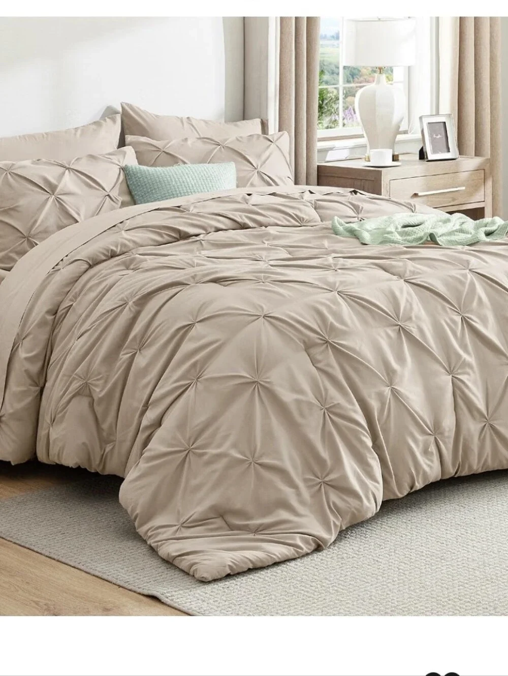 Bedsure Full Comforter 7 Piece Set. Bed in a Bag Gentlesoft Pintuck - Beige